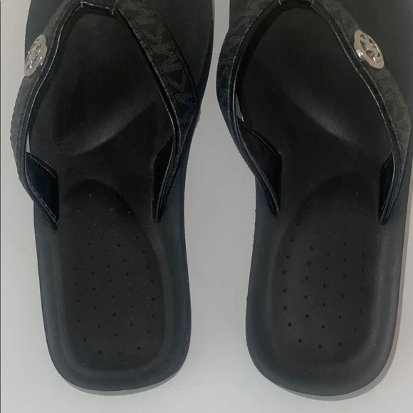 MICHAEL Michael Kors Black Sandals - Picture 3 of 12